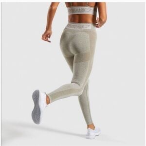 Gymshark Flex High Waisted Seamless Leggings - XX/XSmall - Khaki